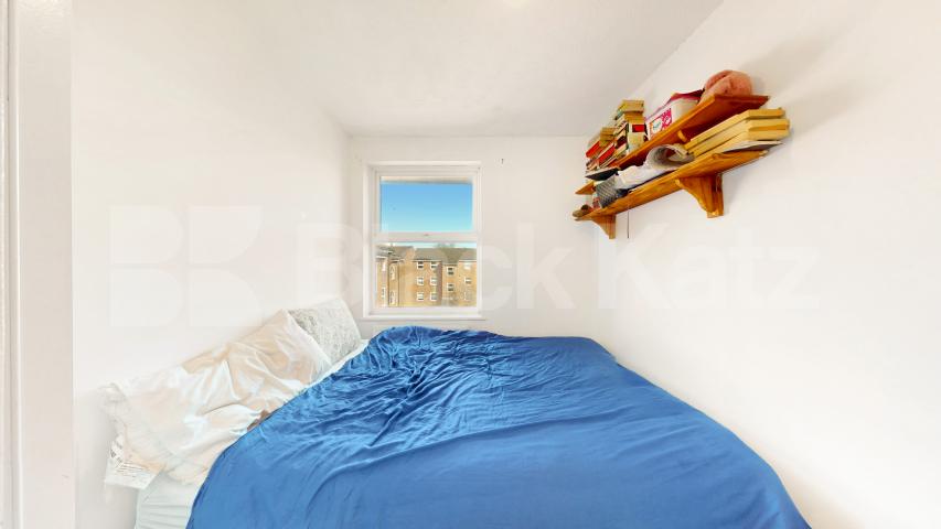 Fantastic two bed located within mins to Camden & Kings Cross Barker Drive, Camden